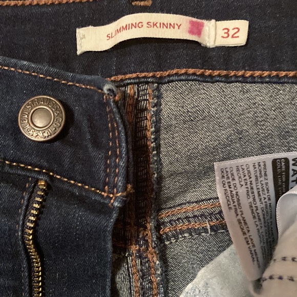 Size 32/29 inches long Women’s Levi Strauss Slimming & Co. In good condition - Picture 4 of 7